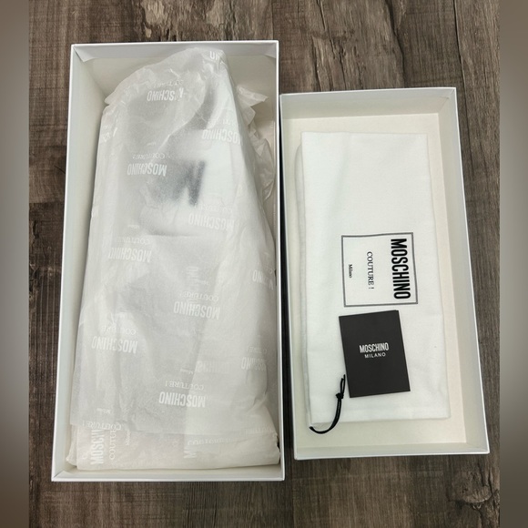 Moschino slides - Picture 5 of 9